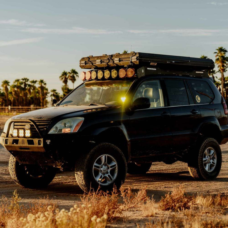 KC HiLiTES FLEX ERA 3 Replacement Lens, SUV with a roof rack row of FLEX ERA 3 lights fitted with performance yellow lenses