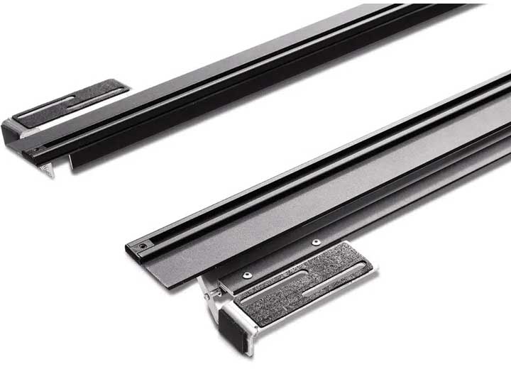 BAK Revolver X4ts T-slot rail detail - 2002-2009 Ram 1500 / 2500 / 3500 (6'4" Bed)
