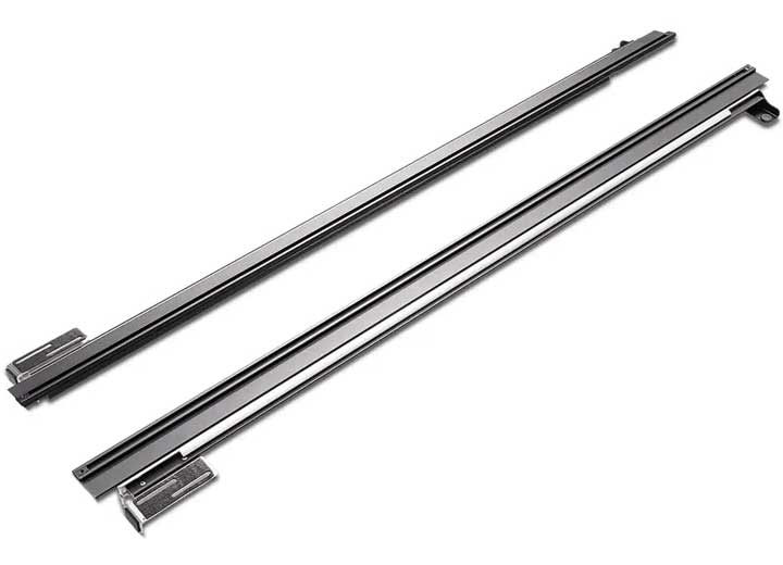 BAK Revolver X4ts T-slot rail detail - 2008-2016 Ford Super Duty (6'9" Bed)