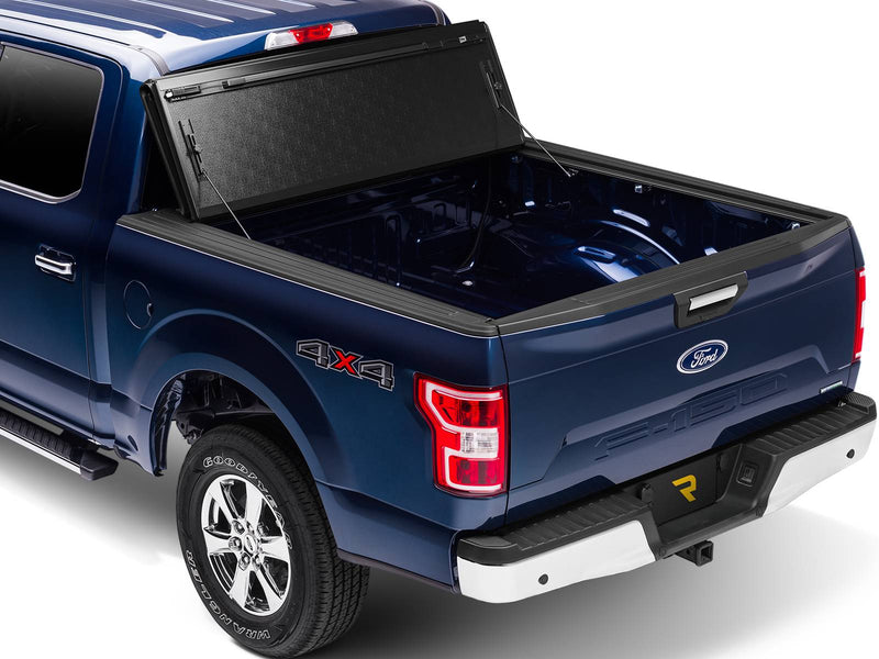 BAKFlip FiberMax Hard Folding Tonneau Cover — view 4