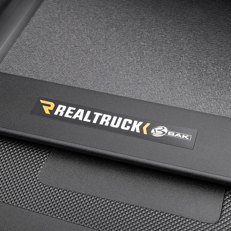 BAKFlip MX4 Hard Folding Tonneau Cover feature detail (view 6)