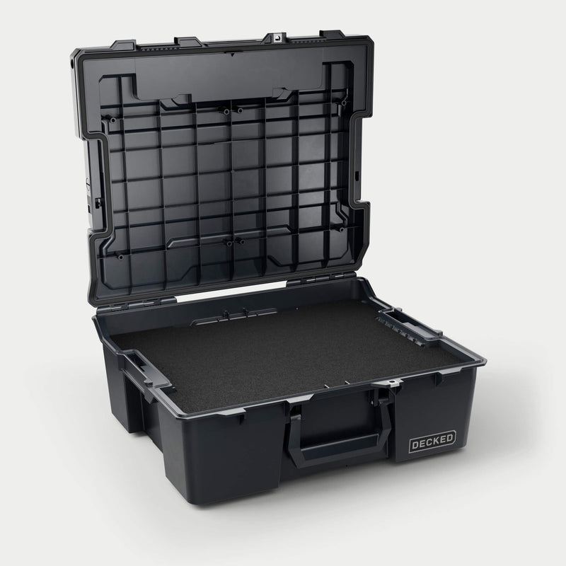 Black DECKED Halfrack 32 open with a black foam pad lining the base of the tub