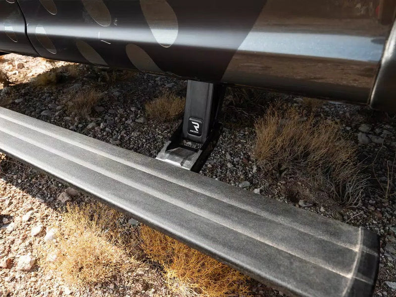 AMP Research PowerStep Smart Series Electric Running Boards for 2022-2026 Ford F-250 / F-350 / F-450 (6'9" Bed, SuperCab/SuperCrew), view 9