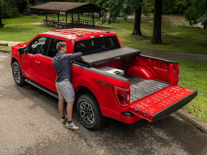 Extang Solid Fold ALX Hard Folding Tonneau Cover for 2022-2026 Nissan Frontier (5' Bed), in use