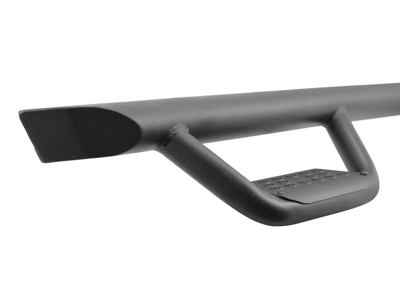 Go Rhino Dominator Xtreme D2: close-up of the angled end cap and a drop step on a black tube side step