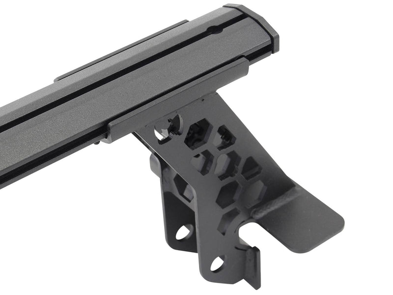 Go Rhino XRS: close-up of a black cross bar end on a hex-cut tower