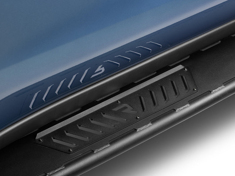 N-Fab Roan running boards in textured black, step tread close-up