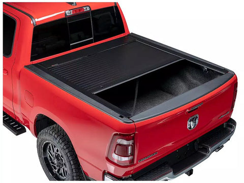 Pace Edwards Full Metal JackRabbit Manual Retractable Tonneau Cover for 2020-2026 Jeep Gladiator (5' Bed, Cover with Standard Rails)