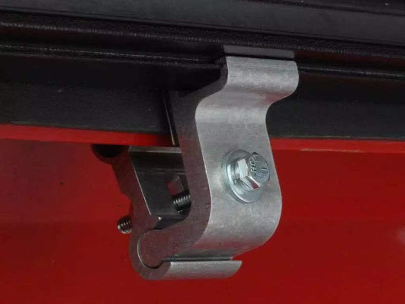 Pace Edwards Full Metal JackRabbit Manual Retractable Tonneau Cover for 2020-2026 Jeep Gladiator (5' Bed, Cover with Standard Rails), view 18