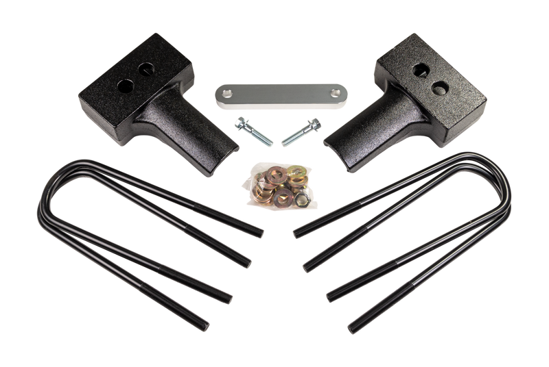 ReadyLIFT Block Kit, full kit on a studio background: two black rear blocks with U-bolts, a plate and bagged hardware on a black background