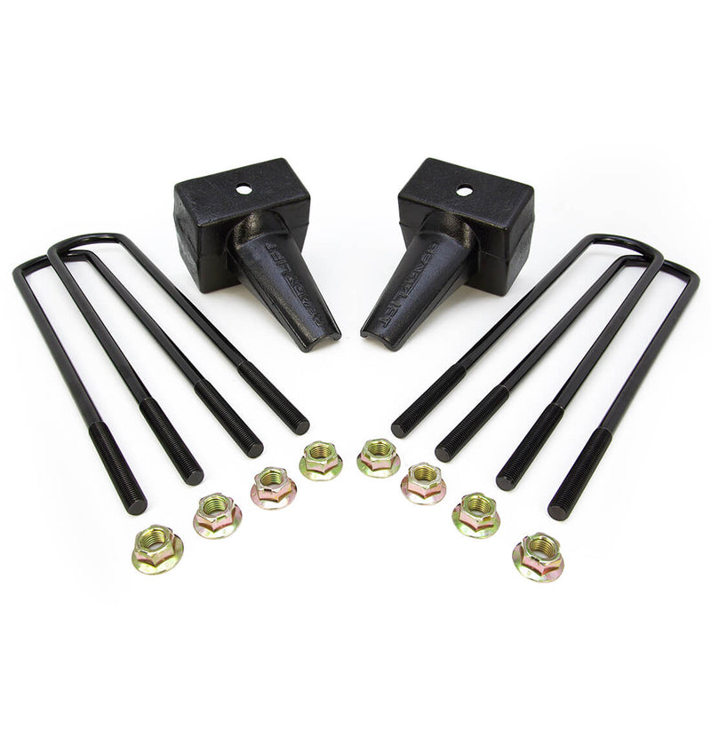 ReadyLIFT Block Kit, full kit on a studio background: two tapered black rear blocks with four U-bolts and nuts on white