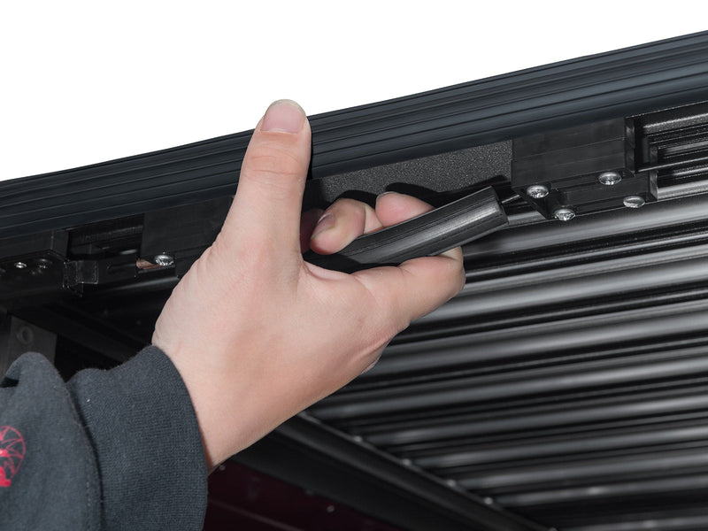 Retrax IX Retractable Tonneau Cover for 2019-2026 Chevrolet Silverado 1500 / GMC Sierra 1500 (6'6" Bed), view 5