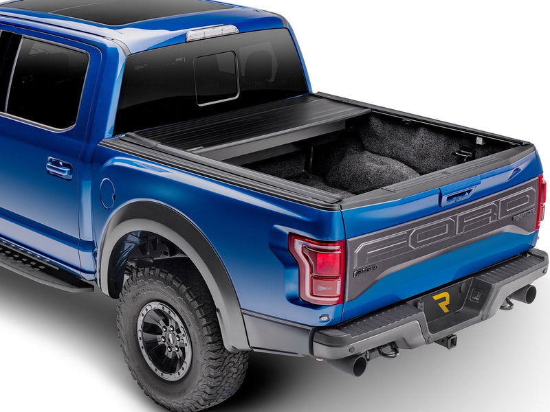 Retrax IX Retractable Tonneau Cover for 2014-2019 Chevrolet Silverado 1500/2500/3500 / GMC Sierra 1500/2500/3500 (6'6" Bed), view 4