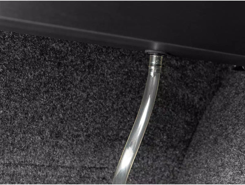 RetraxONE MX Retractable Tonneau Cover for 2014-2018 Chevrolet Silverado 1500 / GMC Sierra 1500 (5'8" Bed, Standard Rails), view 5