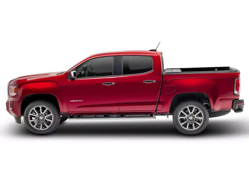RetraxPRO MX Retractable Tonneau Cover for 2014-2018 Chevrolet Silverado 1500 / GMC Sierra 1500 (5'8" Bed, Standard Rails), view 4