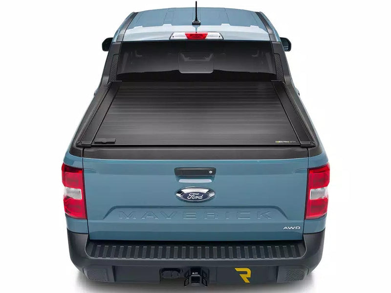 RetraxPRO XR Retractable Tonneau Cover with T-Slot Rails for 2014-2018 Chevrolet Silverado 1500 / GMC Sierra 1500 (5'8" Bed), view 2