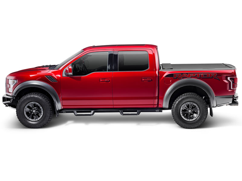 Roll-N-Lock M-Series closed, side profile of the installed cover